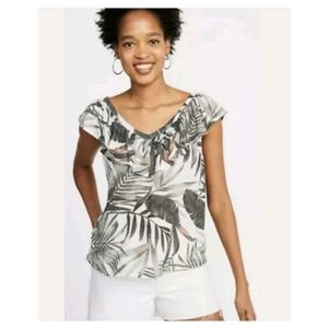 Old Navy White Ruffle Trim Linen Palm Prin…